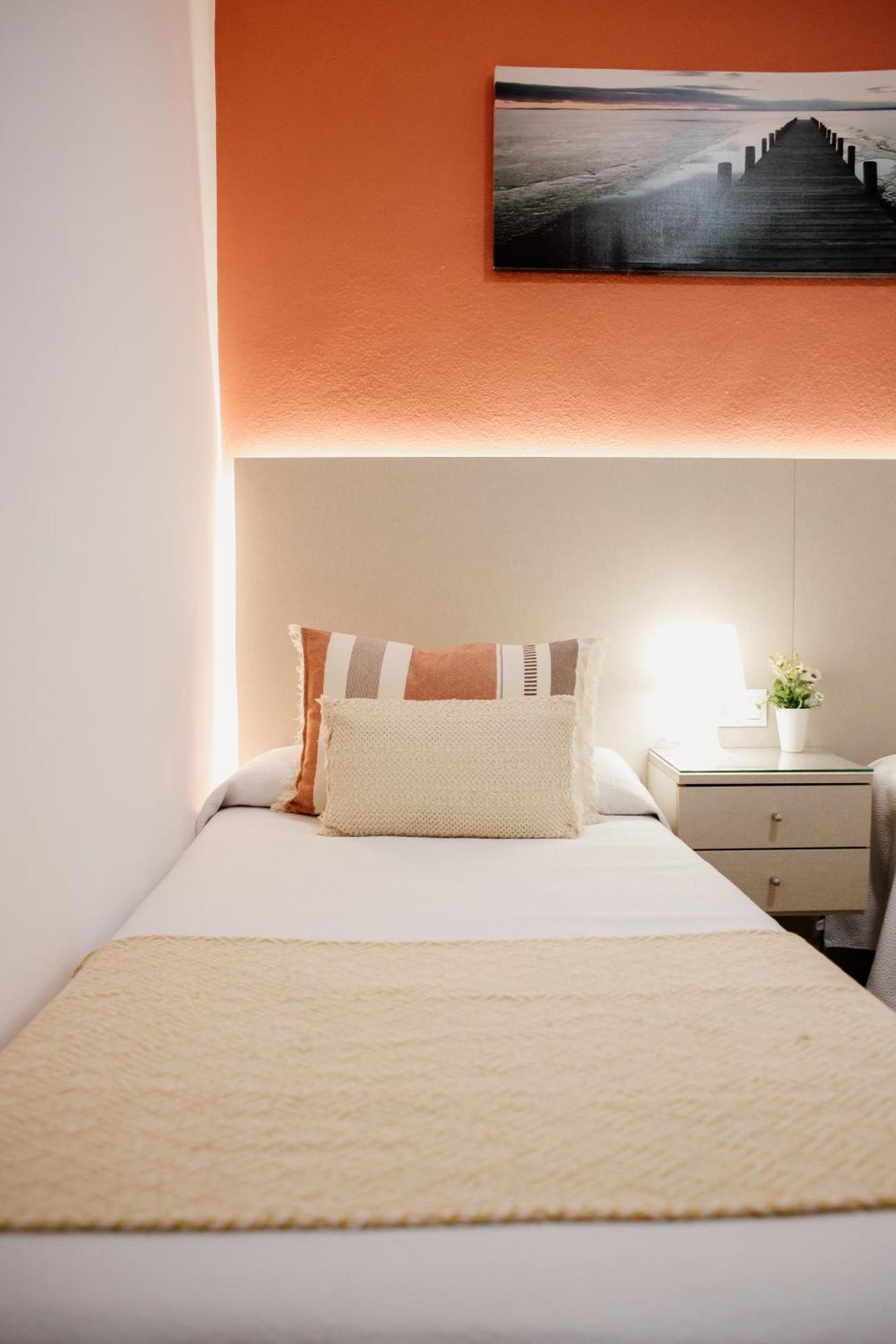 Apartamentos Turisticos Mastil 16 Málaga Exteriör bild