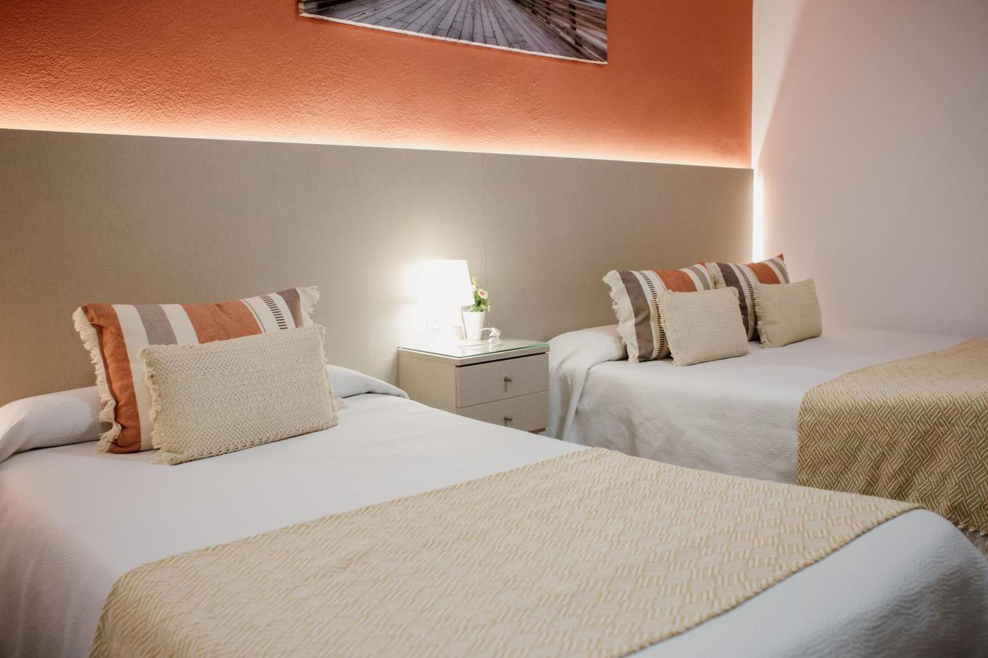 Apartamentos Turisticos Mastil 16 Málaga Exteriör bild