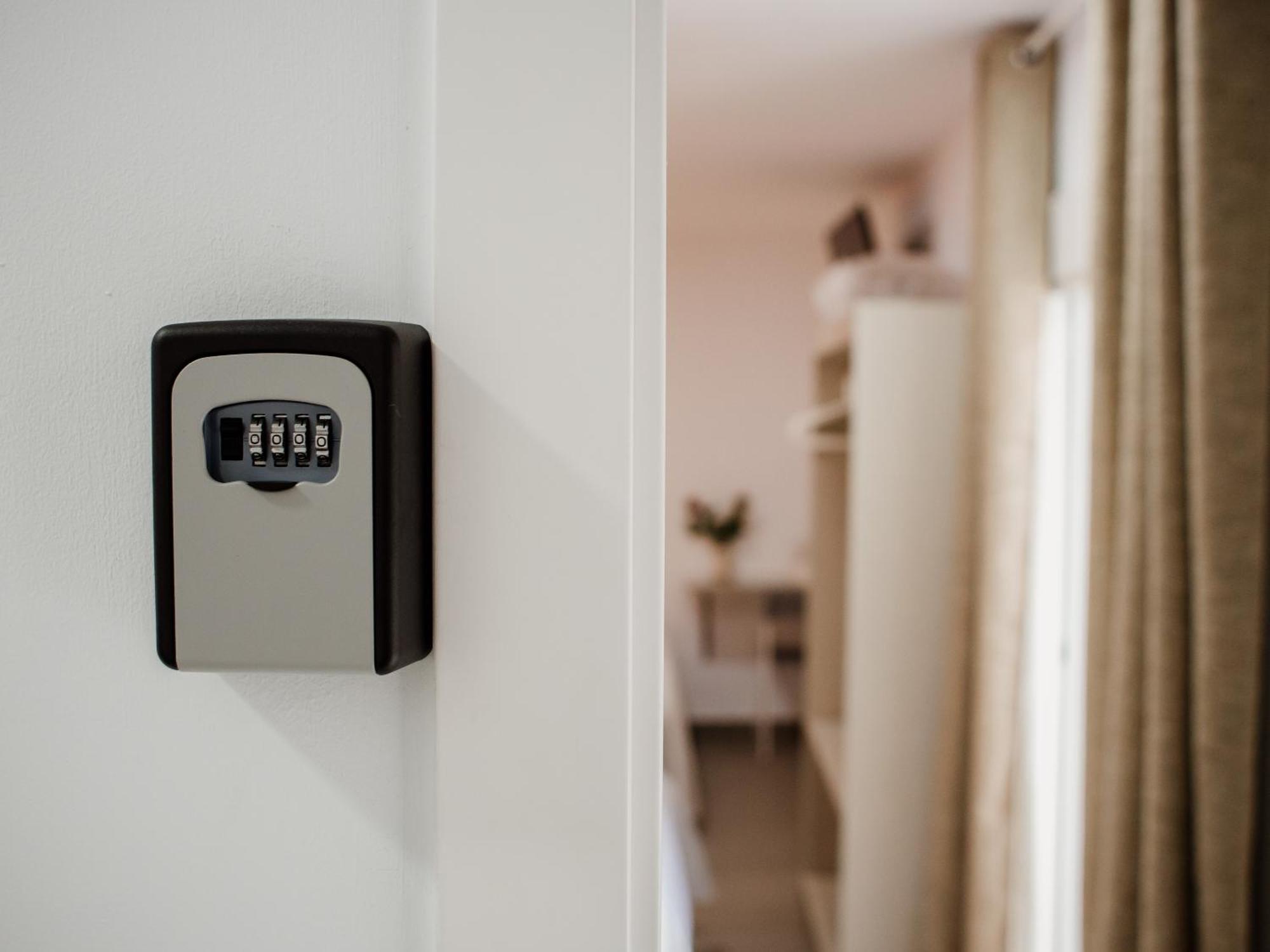 Apartamentos Turisticos Mastil 16 Málaga Exteriör bild